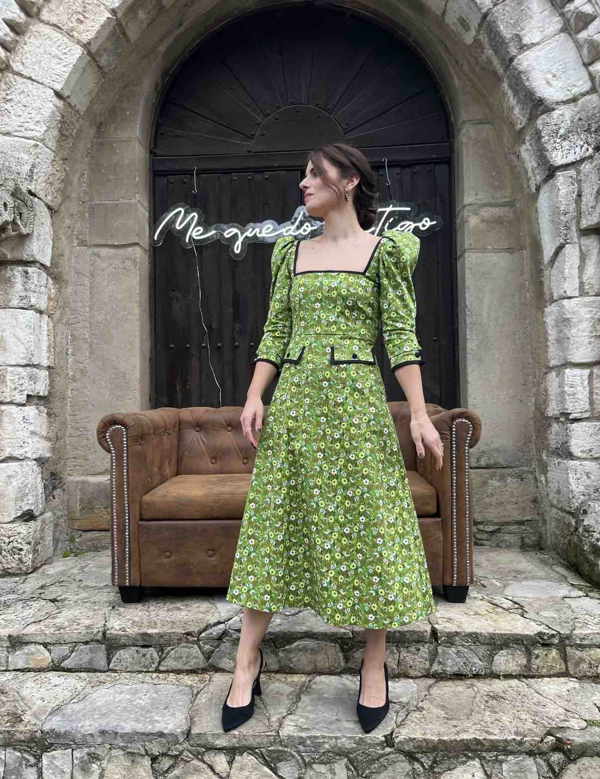 Alquiler Vestido midi flores IQ Collection | Jointy