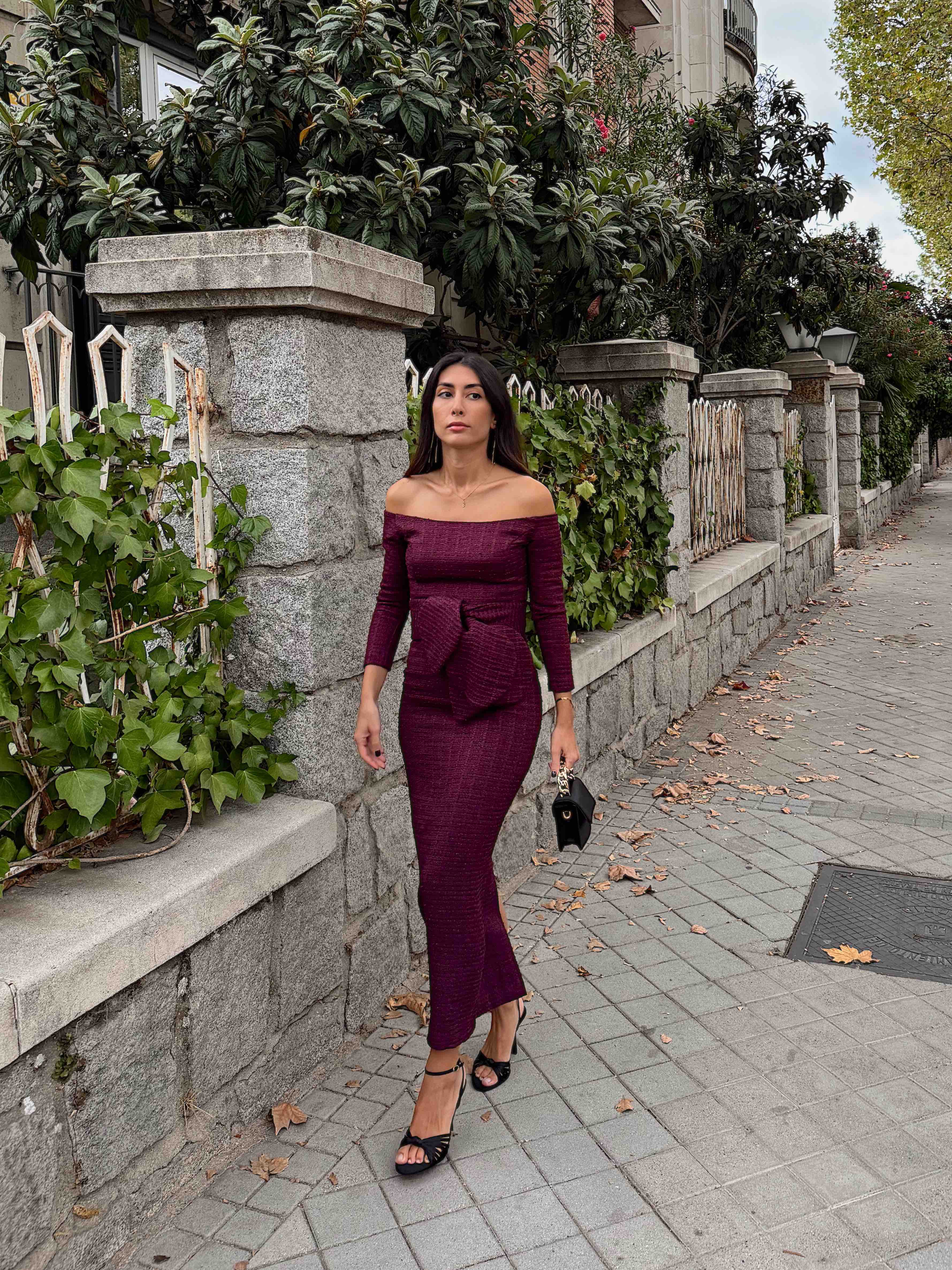 Alquiler Vestido granate coosy | Jointy