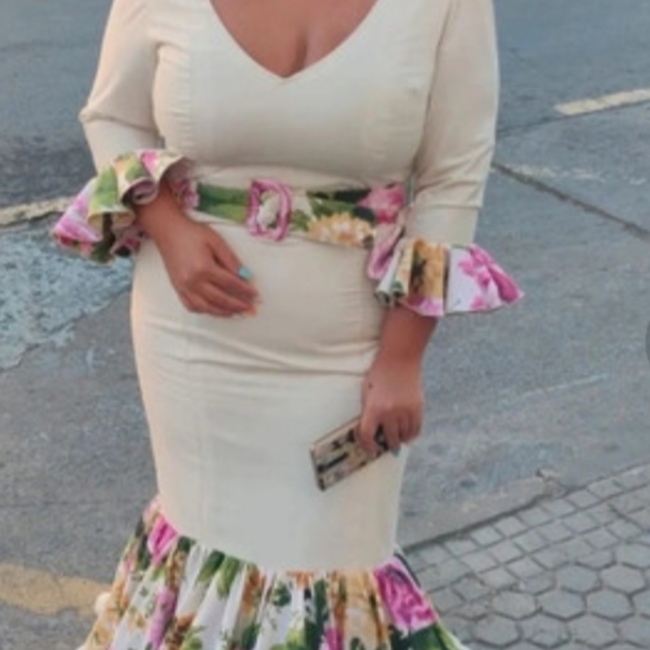 Alquiler Vestido flamenca beige | Jointy