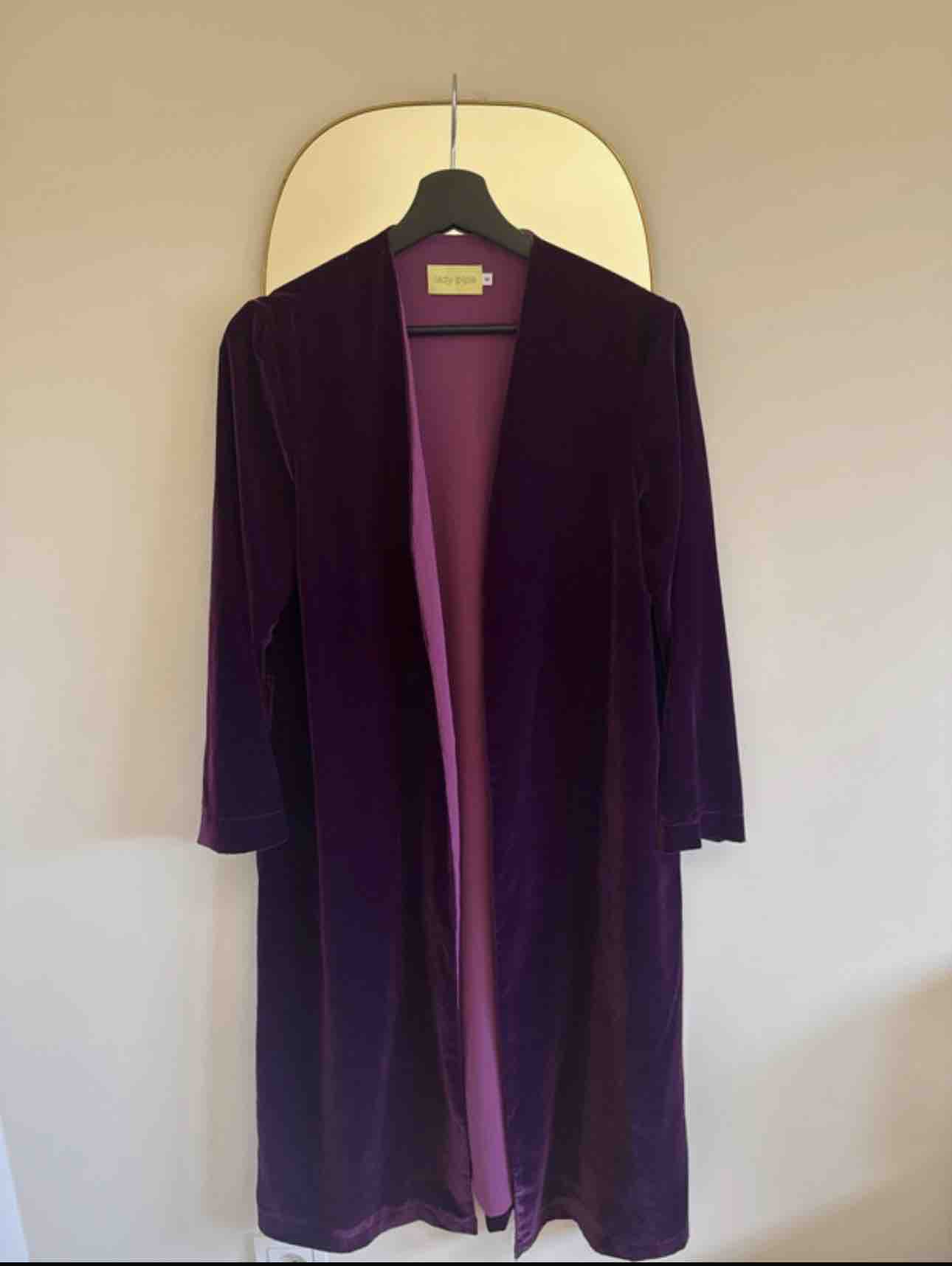 Alquiler Abrigo Kimono Lady Pipa | Jointy