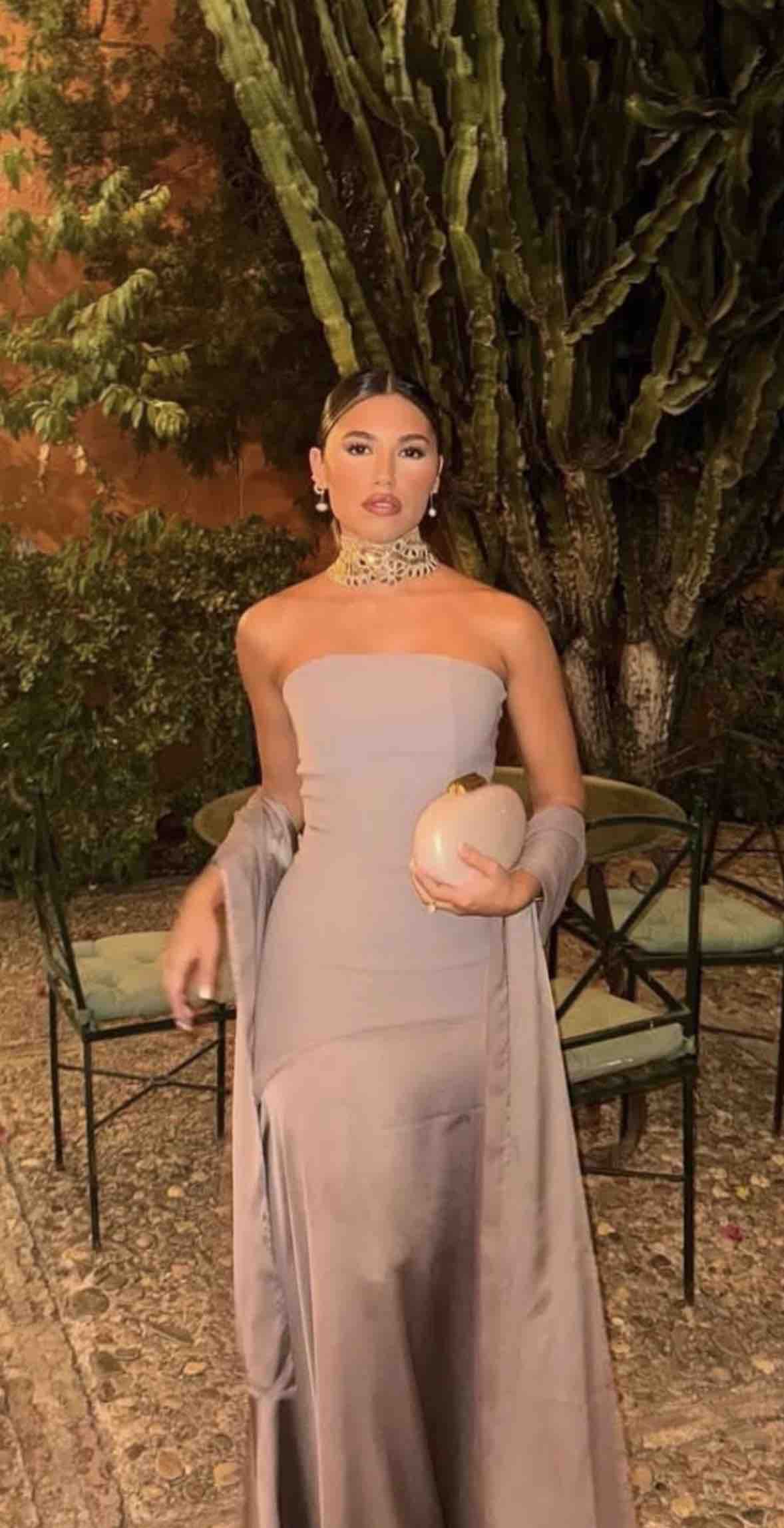 Alquiler Vestido y chal Loreto Martínez Studio | Jointy