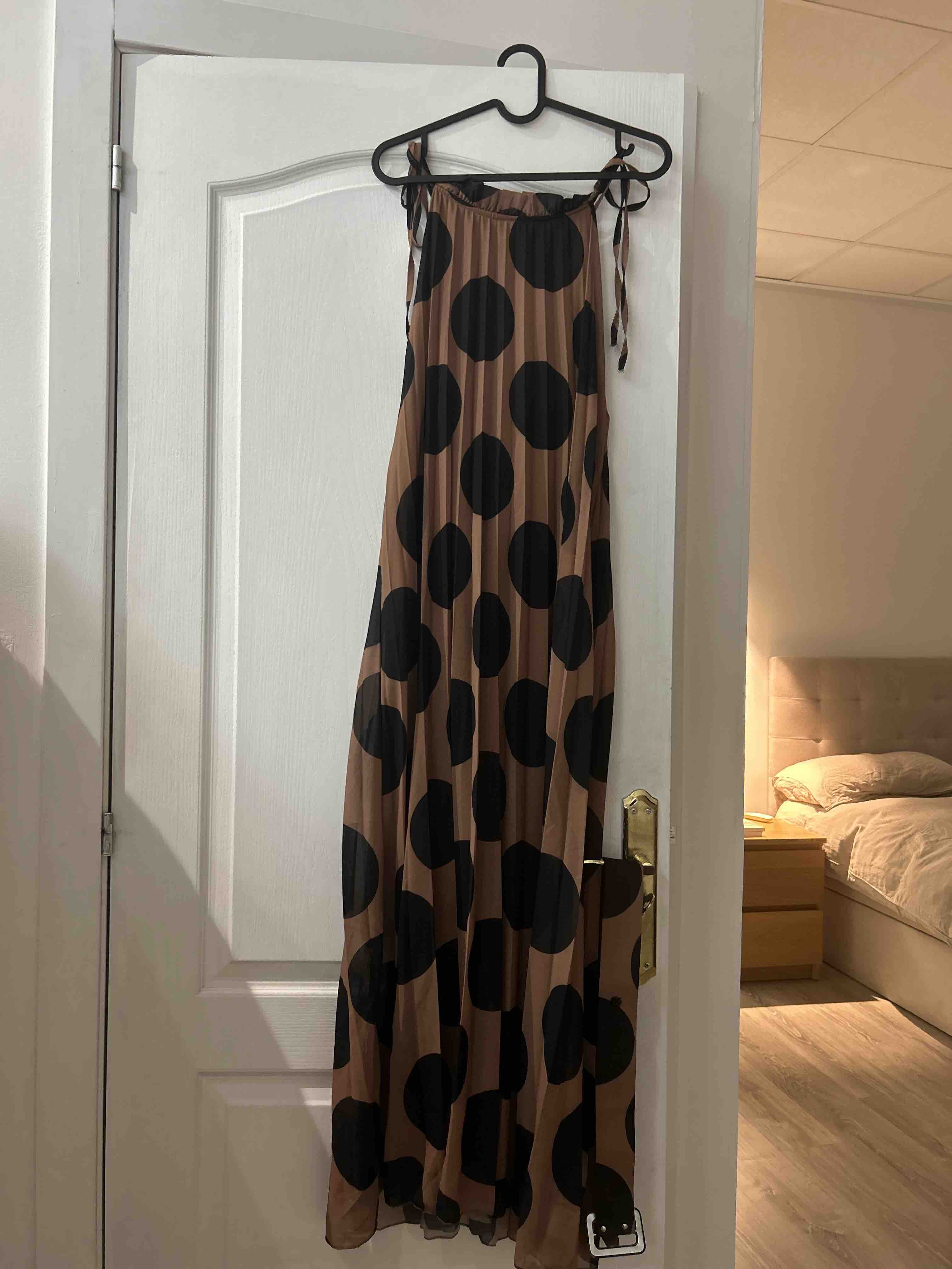 Alquiler Vestido marrón Lunares | Jointy