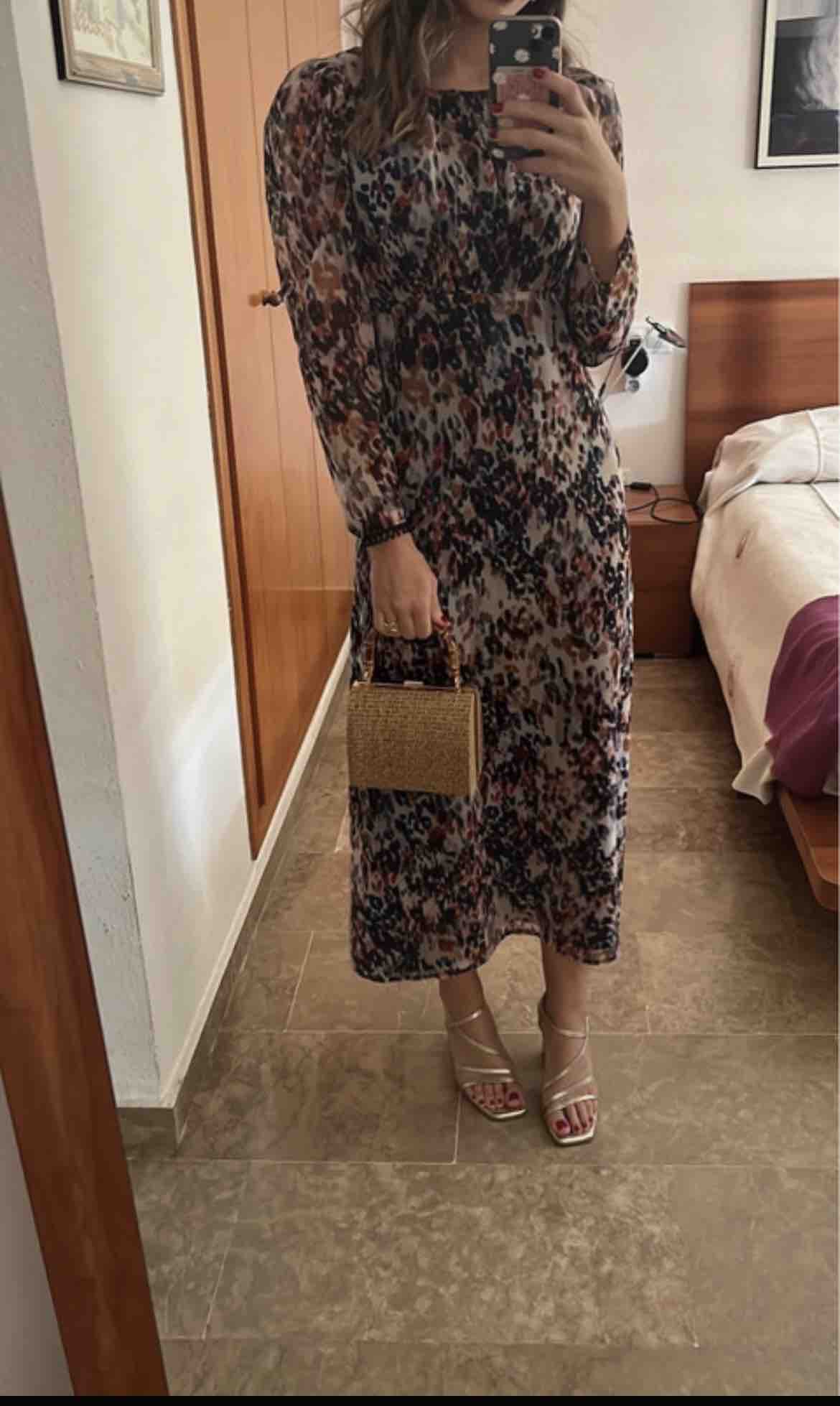 Alquiler Vestido The Are | Jointy