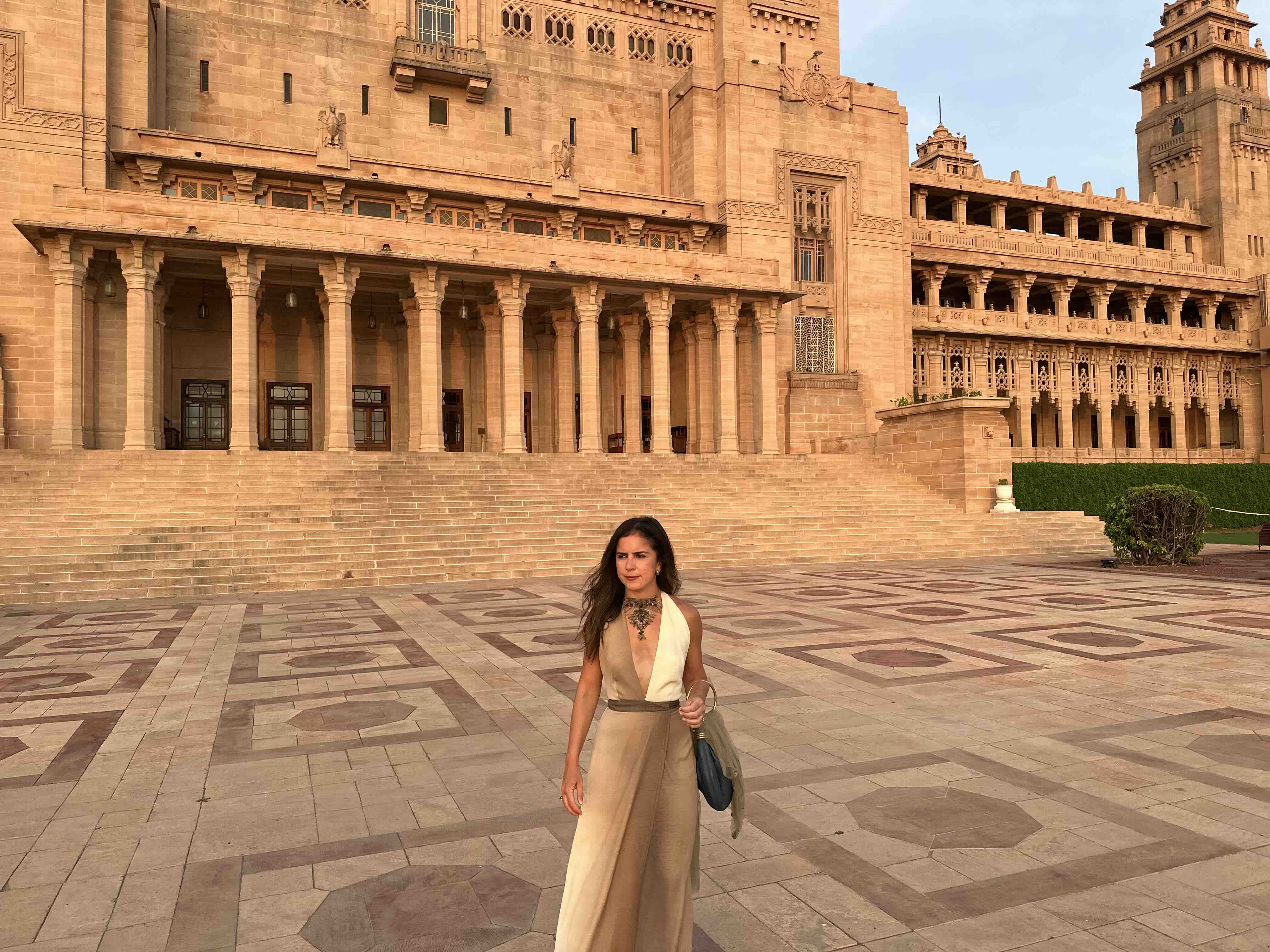 Alquiler Vestido de invitada bicolor - IQ collection | Jointy