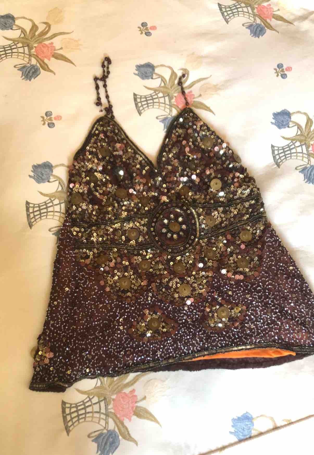 Alquiler Top brillos, fiesta o evento | Jointy