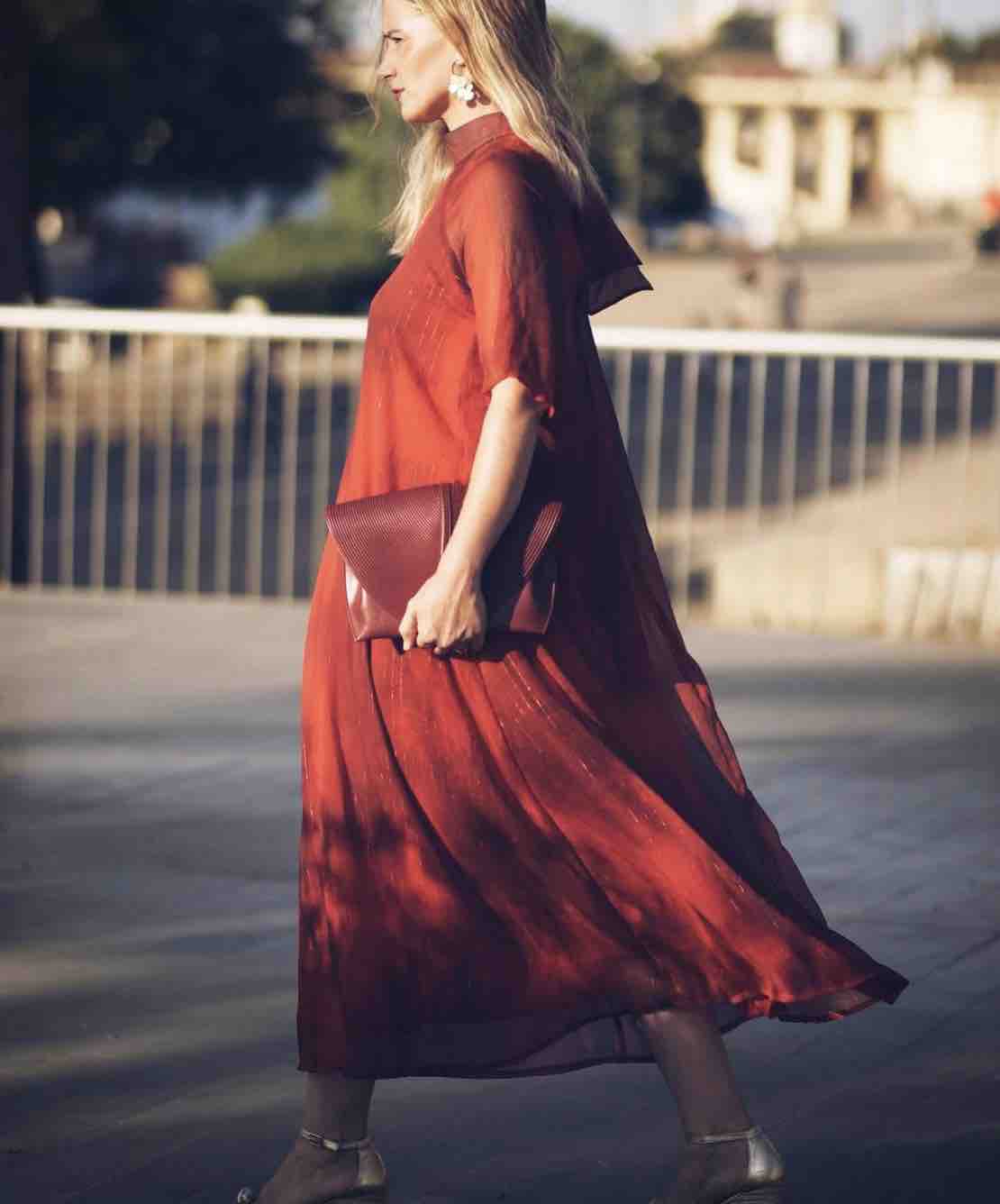 Alquiler Vestido the nook store rojo | Jointy