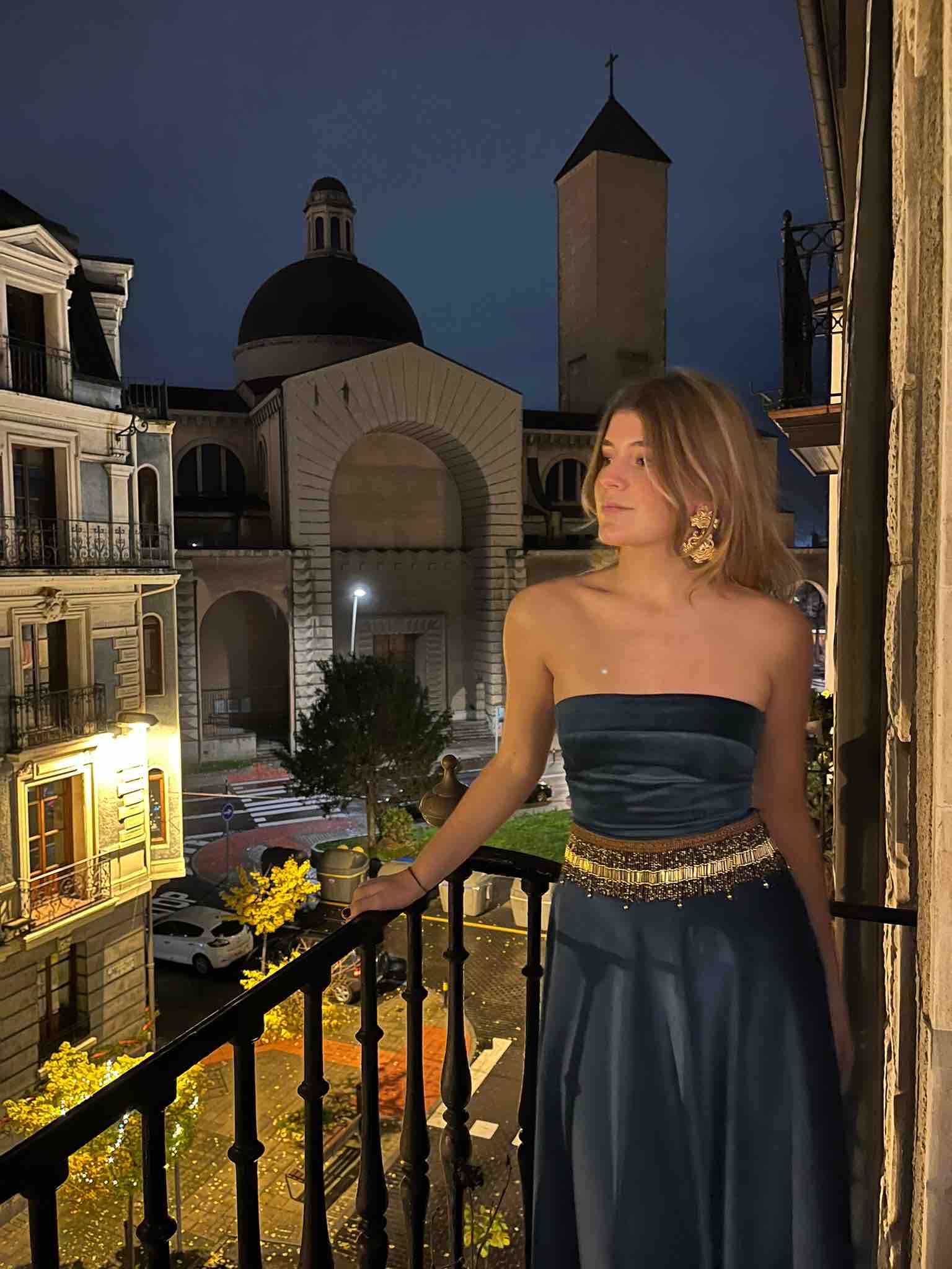 Alquiler Vestido invitada terciopelo | Jointy