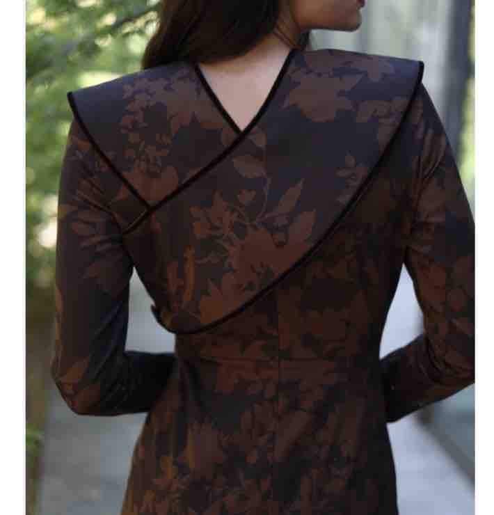 Alquiler Vestido marrón | Jointy