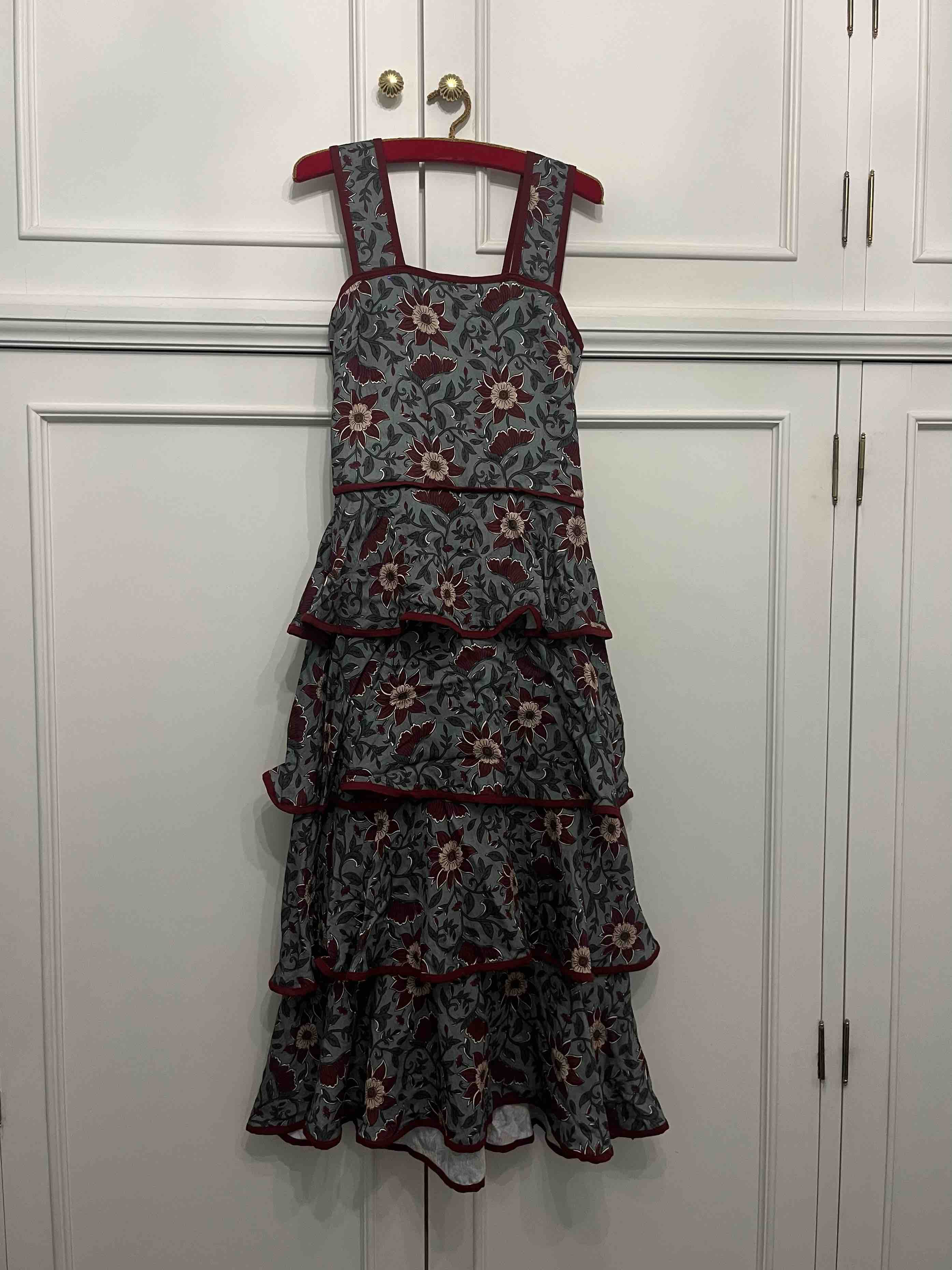Alquiler Vestido estampado boda | Jointy