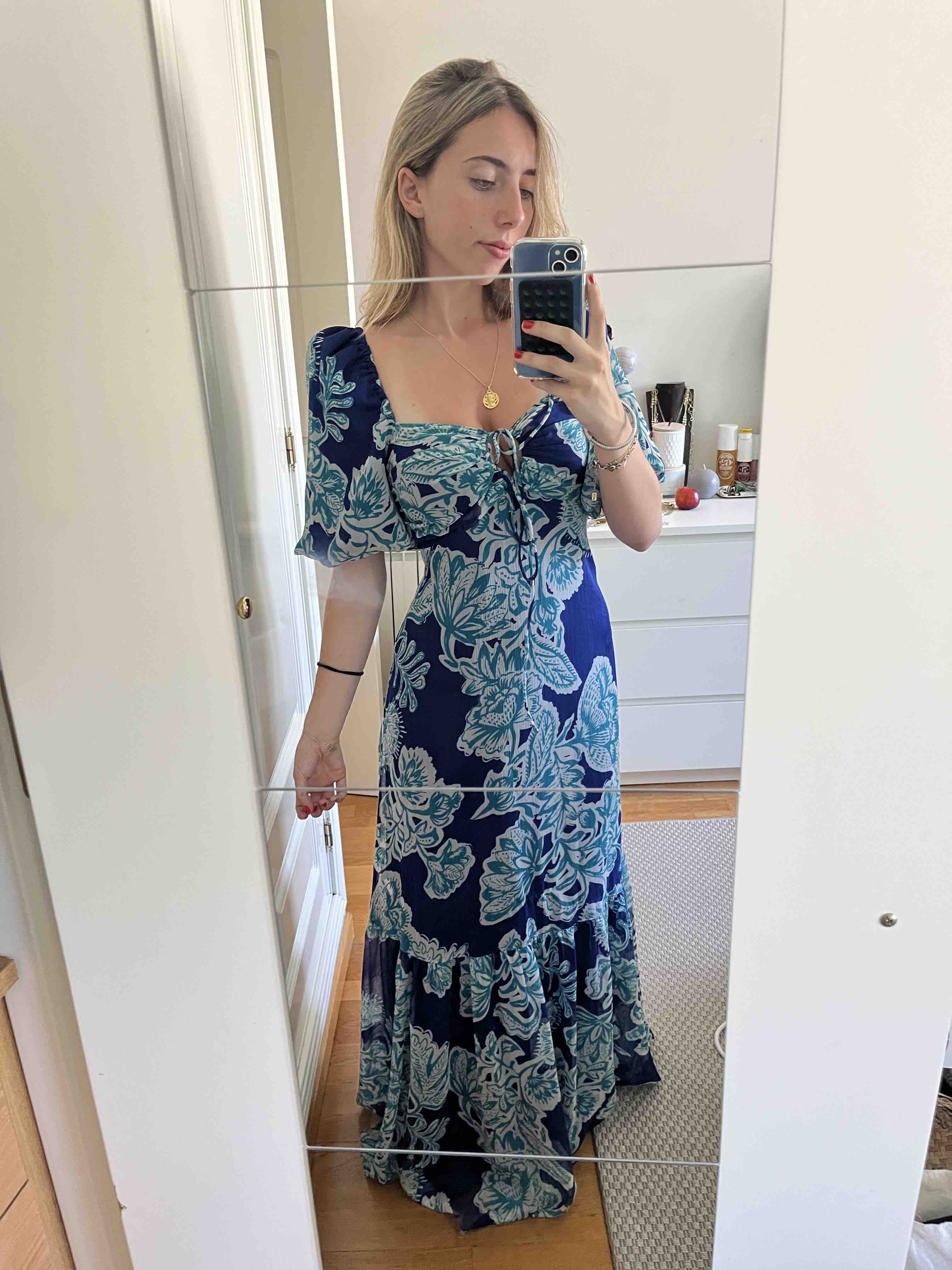 Alquiler Vestido tinttoreto | Jointy