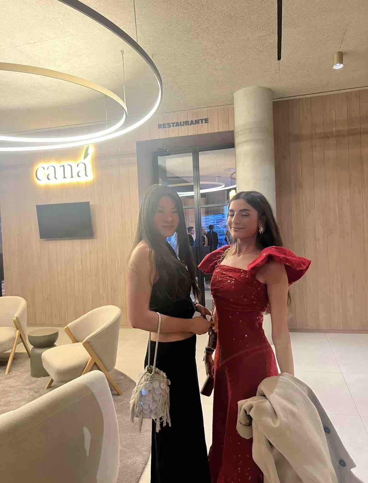 Alquiler Vestido Rojo lentejuelas REDONDO BRAND | Jointy