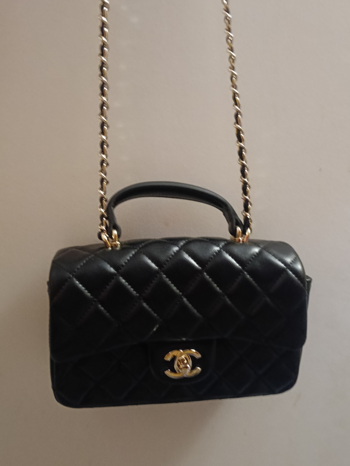 Alquiler Mini bolso clásico Chanel en piel de cordero. | Jointy