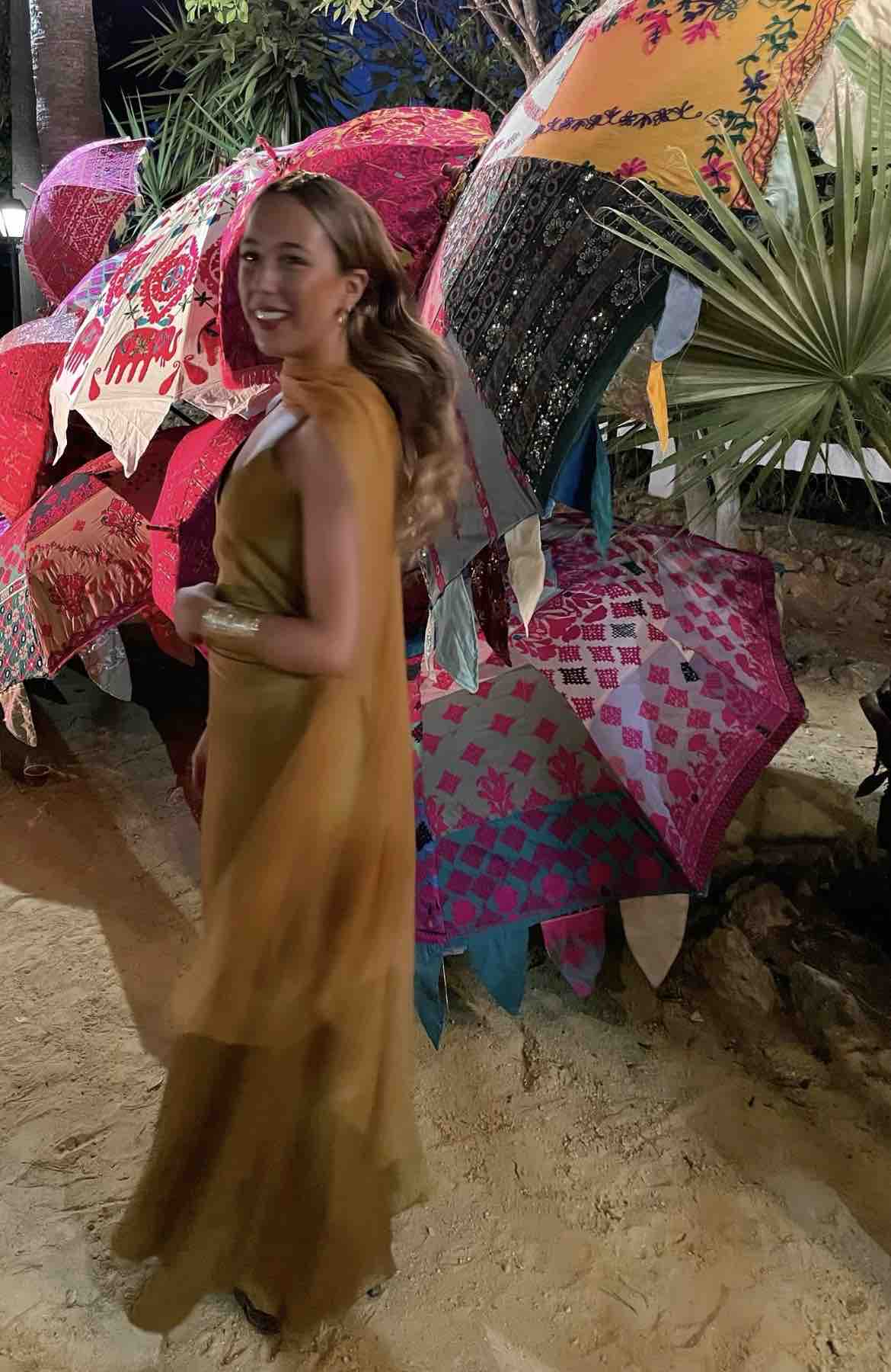 Alquiler Vestido invitada Hoss Intropia | Jointy