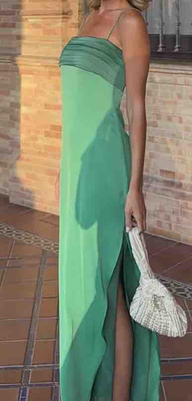 Alquiler VESTIDO LADY PIPA | Jointy
