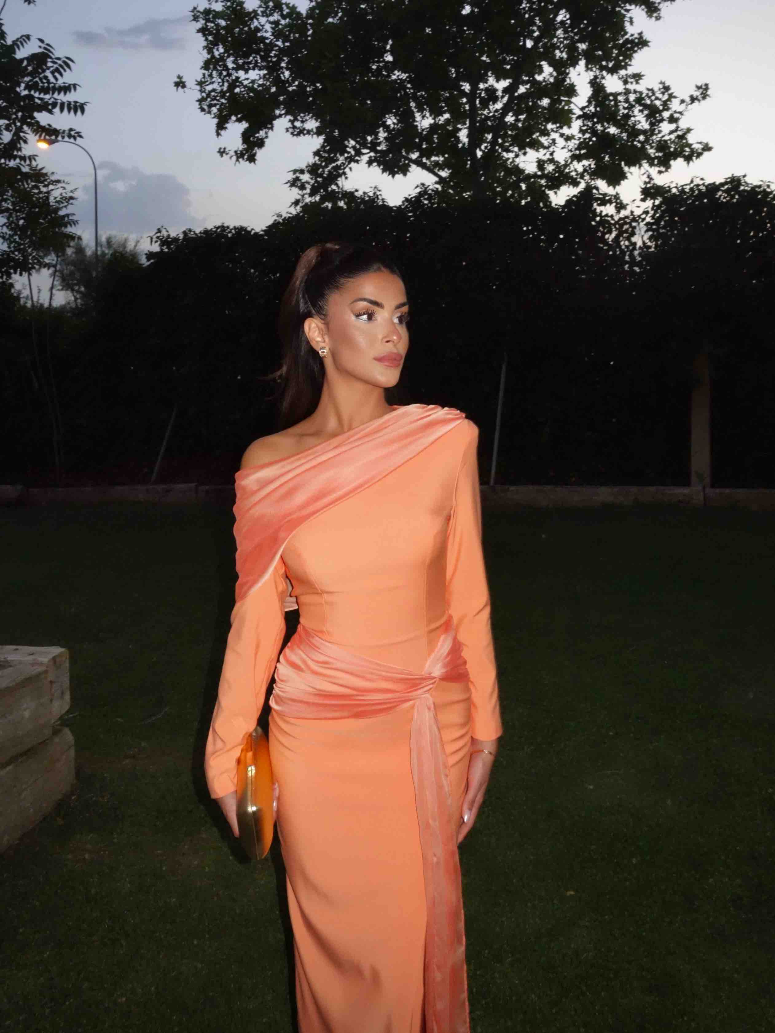 Alquiler Vestido boda mandarina | Jointy