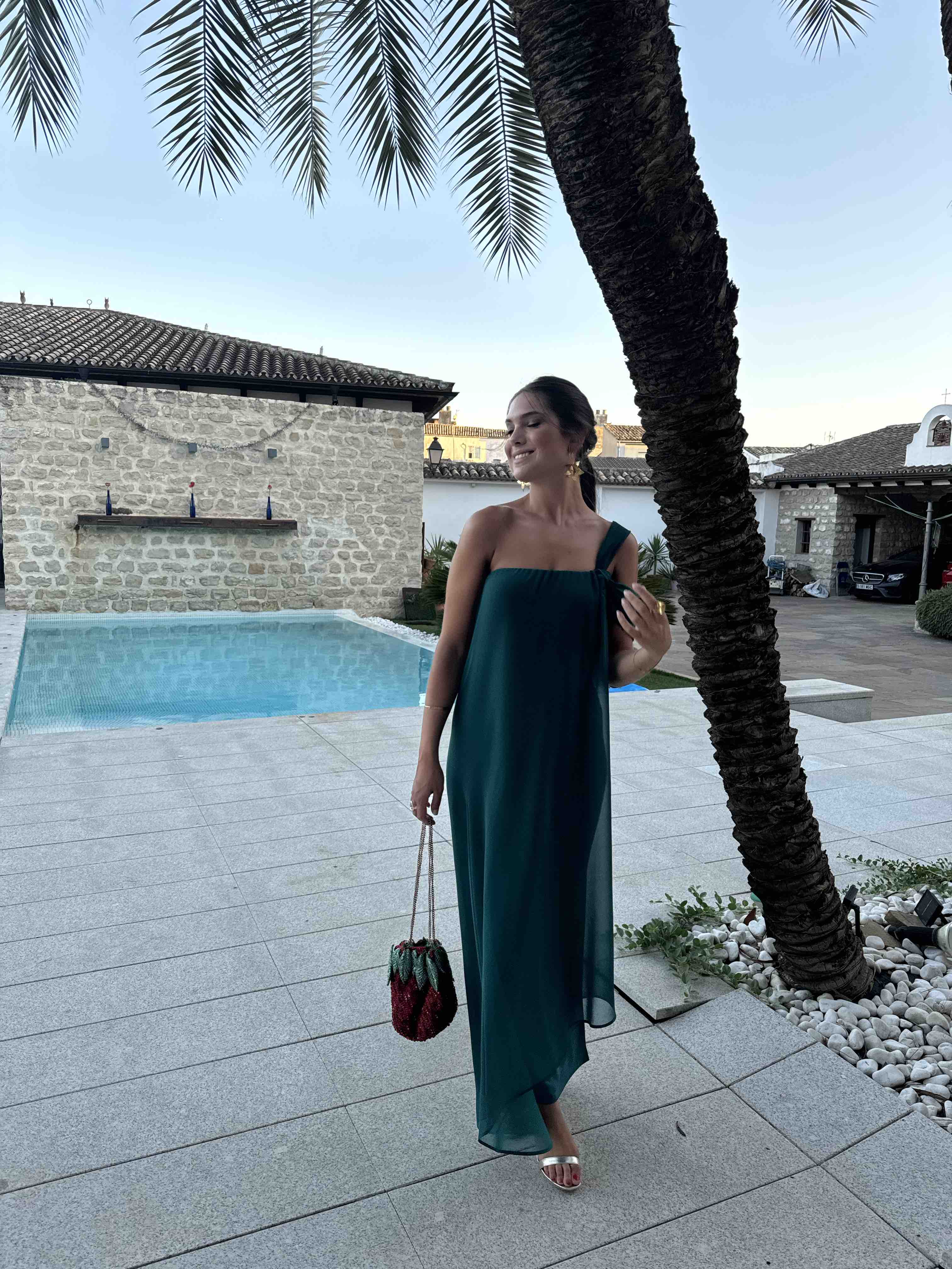 Alquiler Vestido verde THE ARE | Jointy