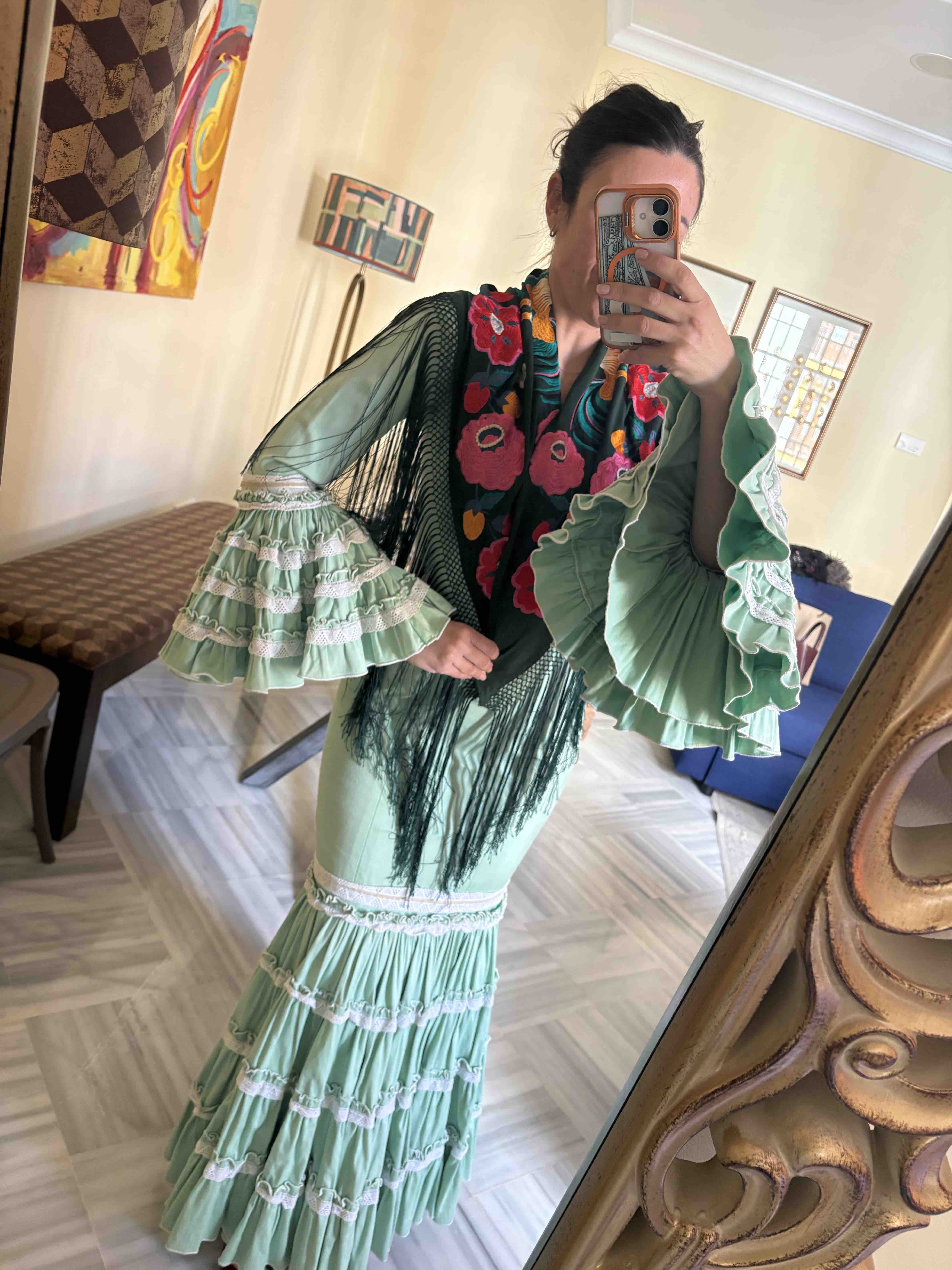 Alquiler Traje de flamenca | Jointy