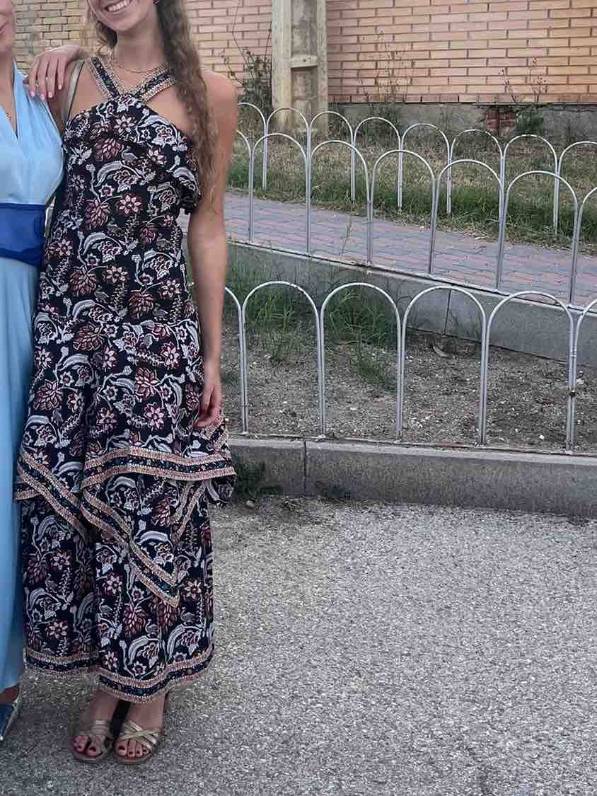 Alquiler Vestido largo volantes | Jointy