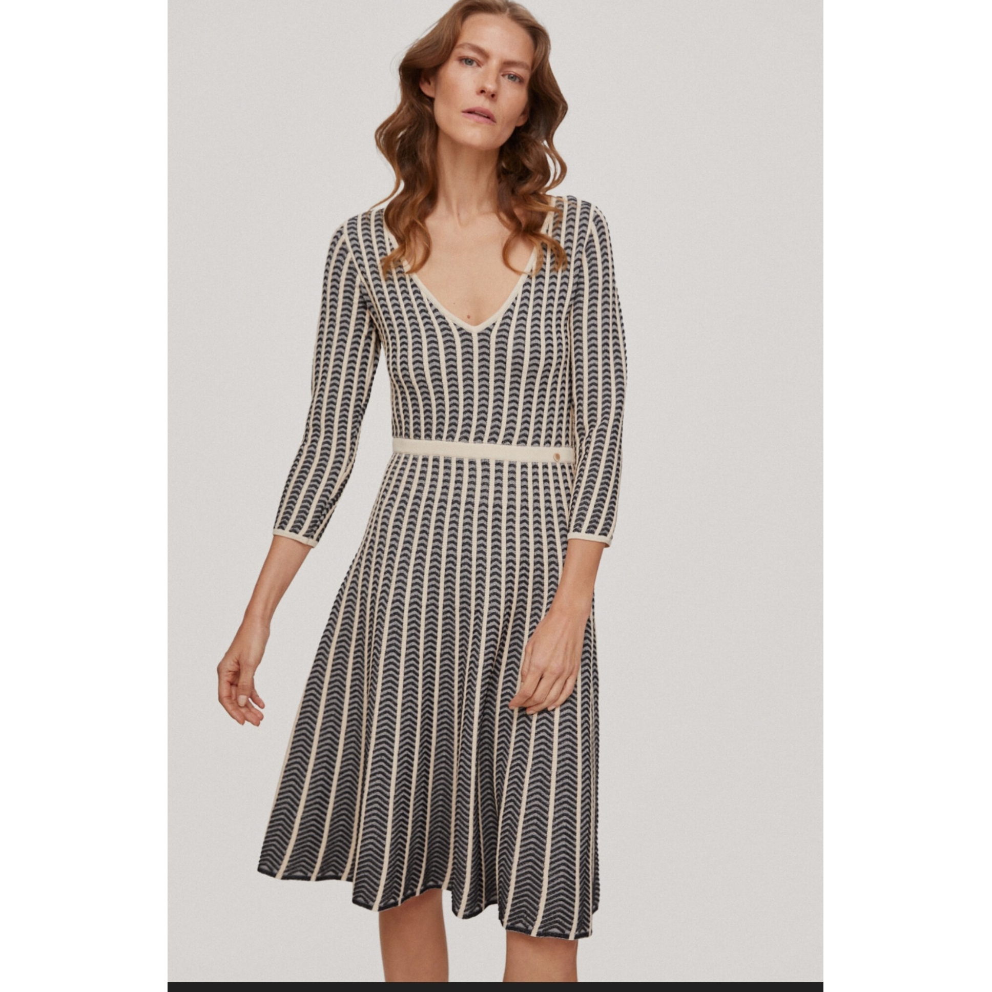 Alquiler Vestido Midi Pedro del Hierro | Jointy