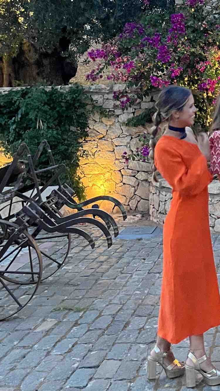 Alquiler Vestido una manga cris Serra | Jointy