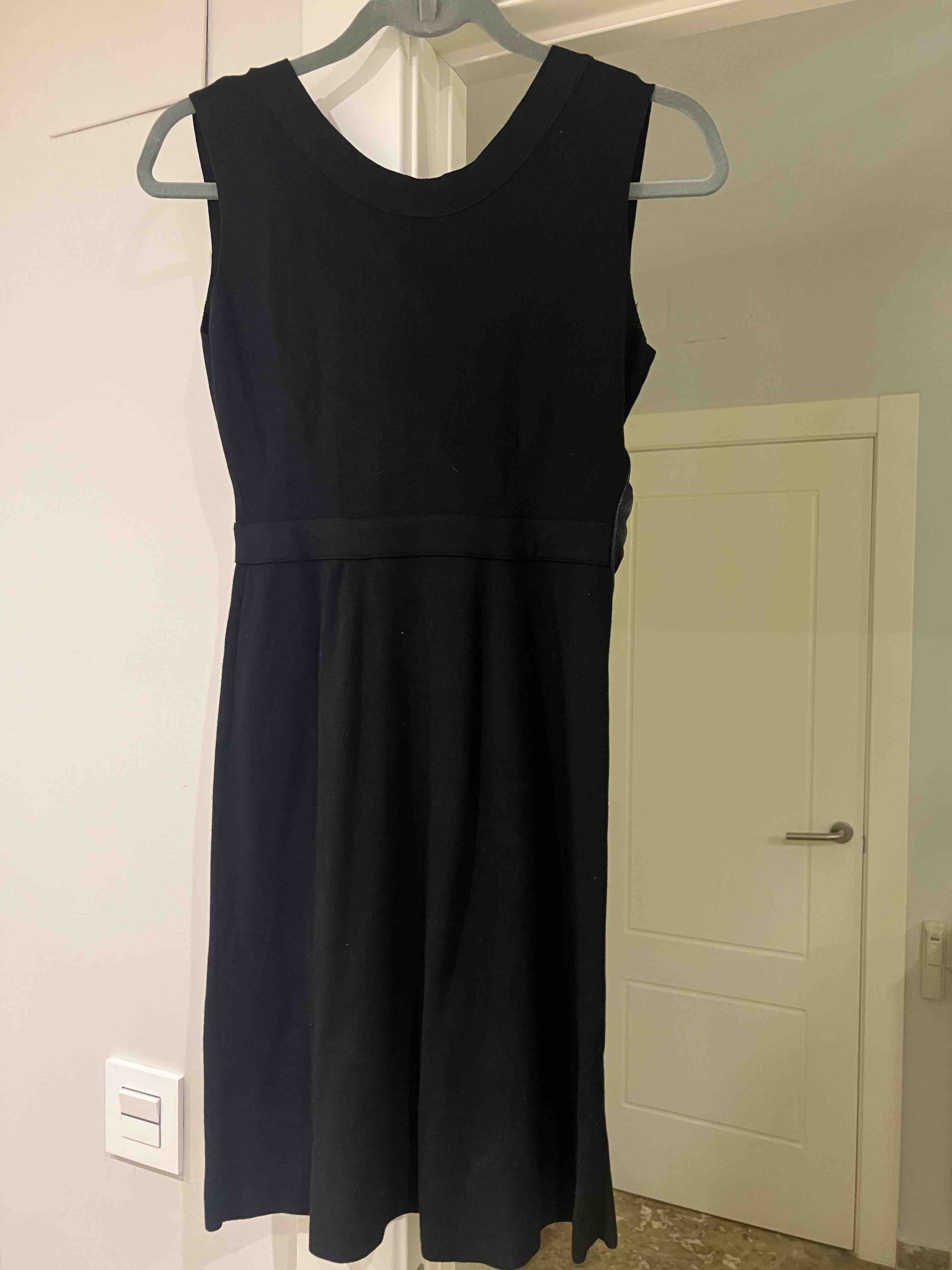 Alquiler Vestido Valentino | Jointy