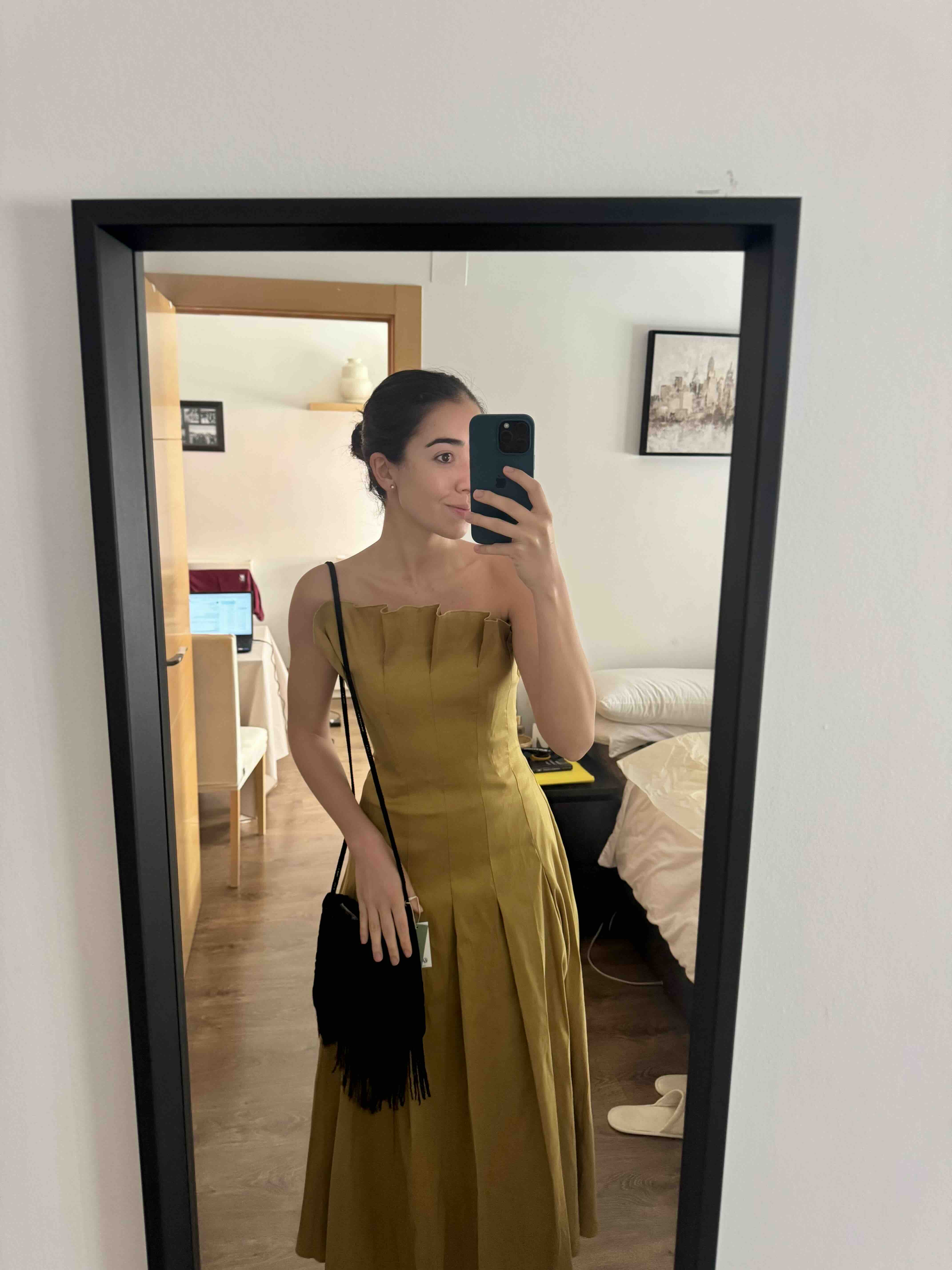 Alquiler Vestido midi Bimani Oliva | Jointy