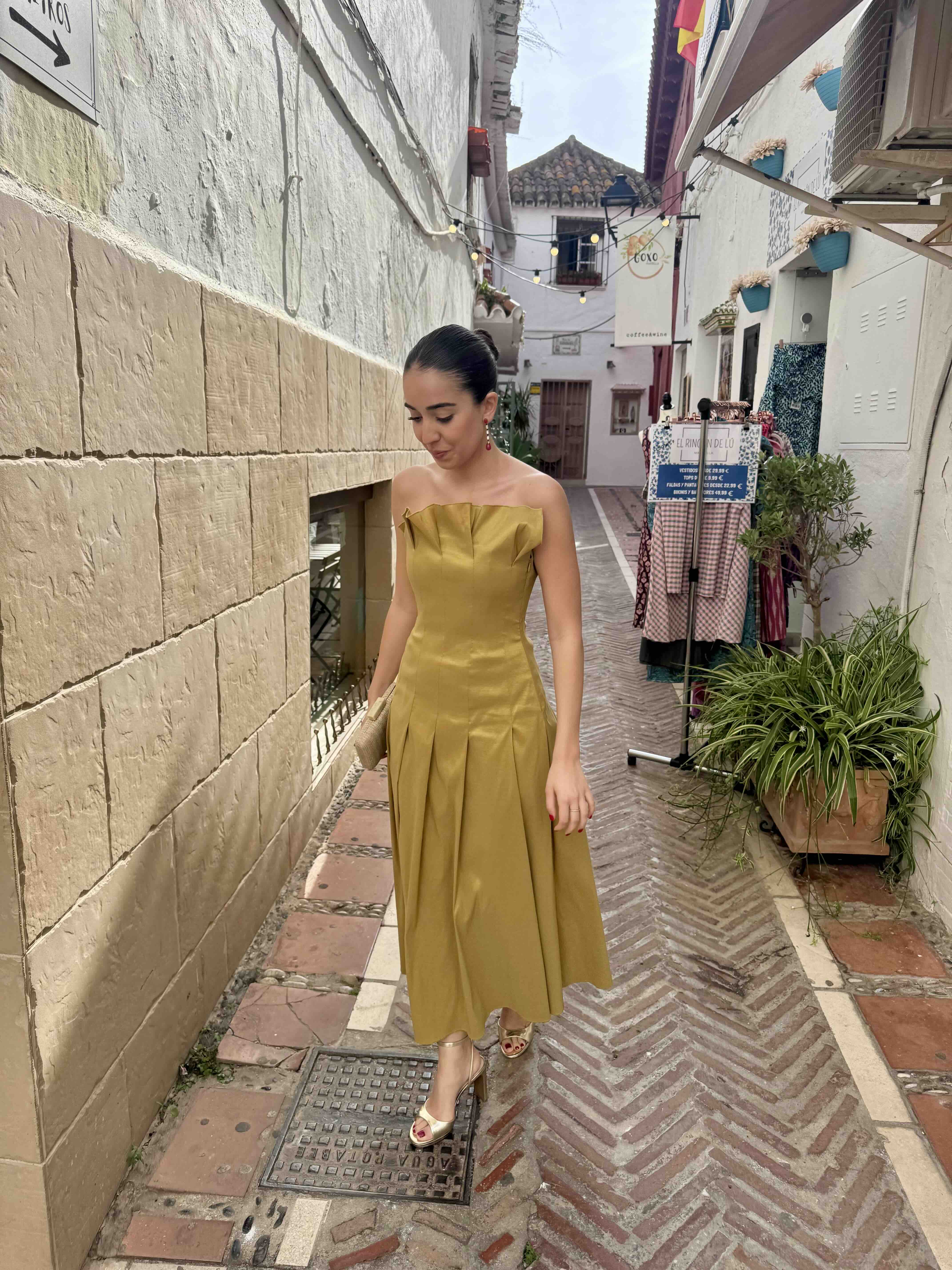 Alquiler Vestido midi Bimani Oliva | Jointy