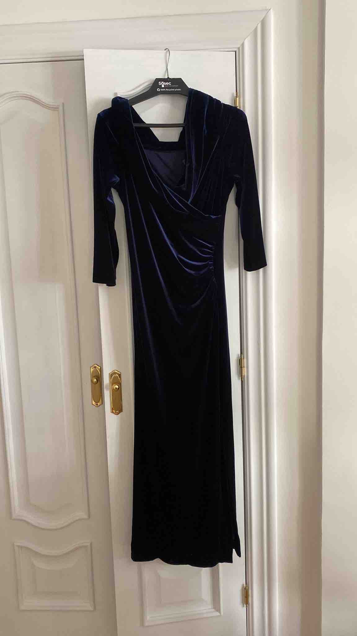 Alquiler Vestido terciopelo azul | Jointy