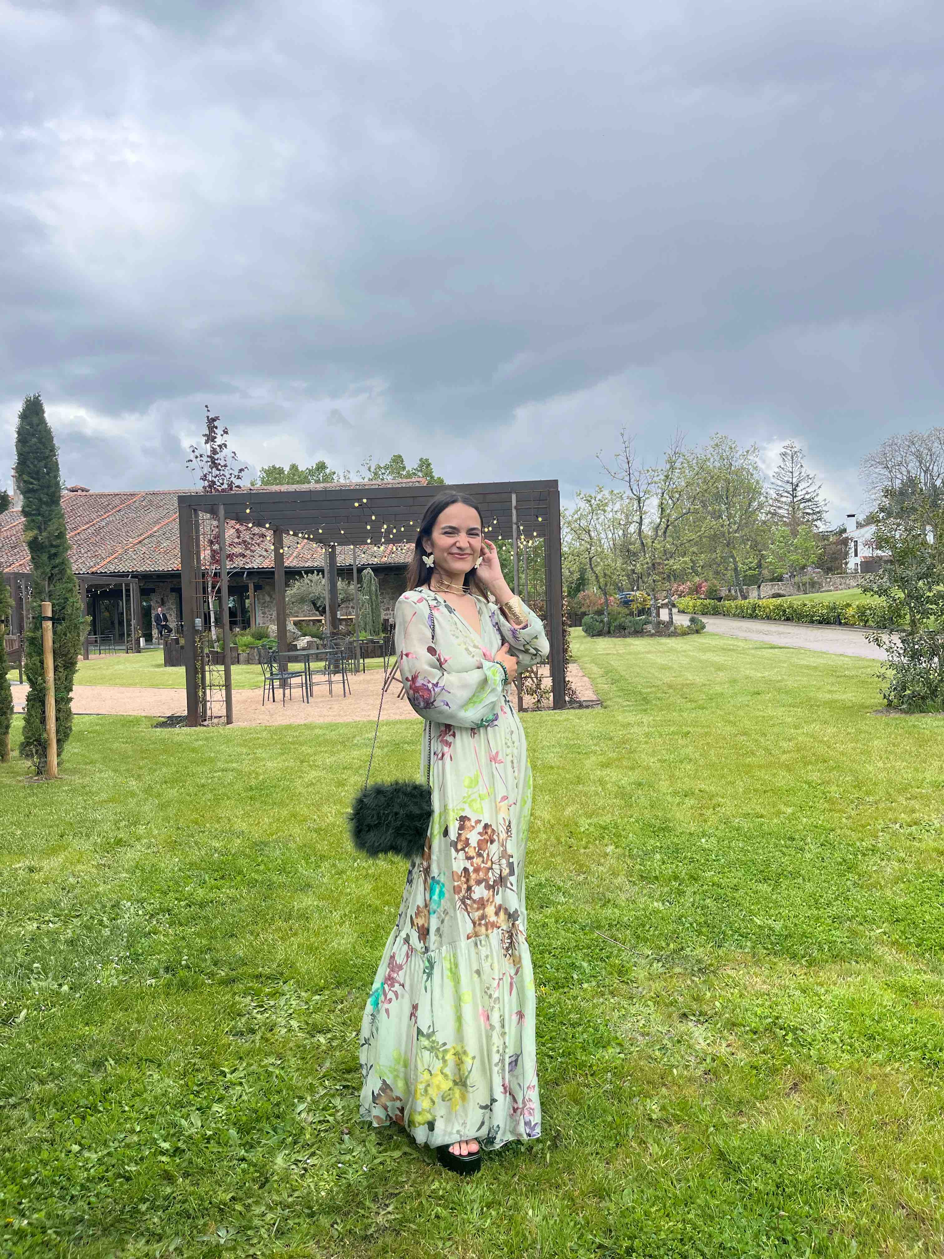 Alquiler Vestido seda flores | Jointy