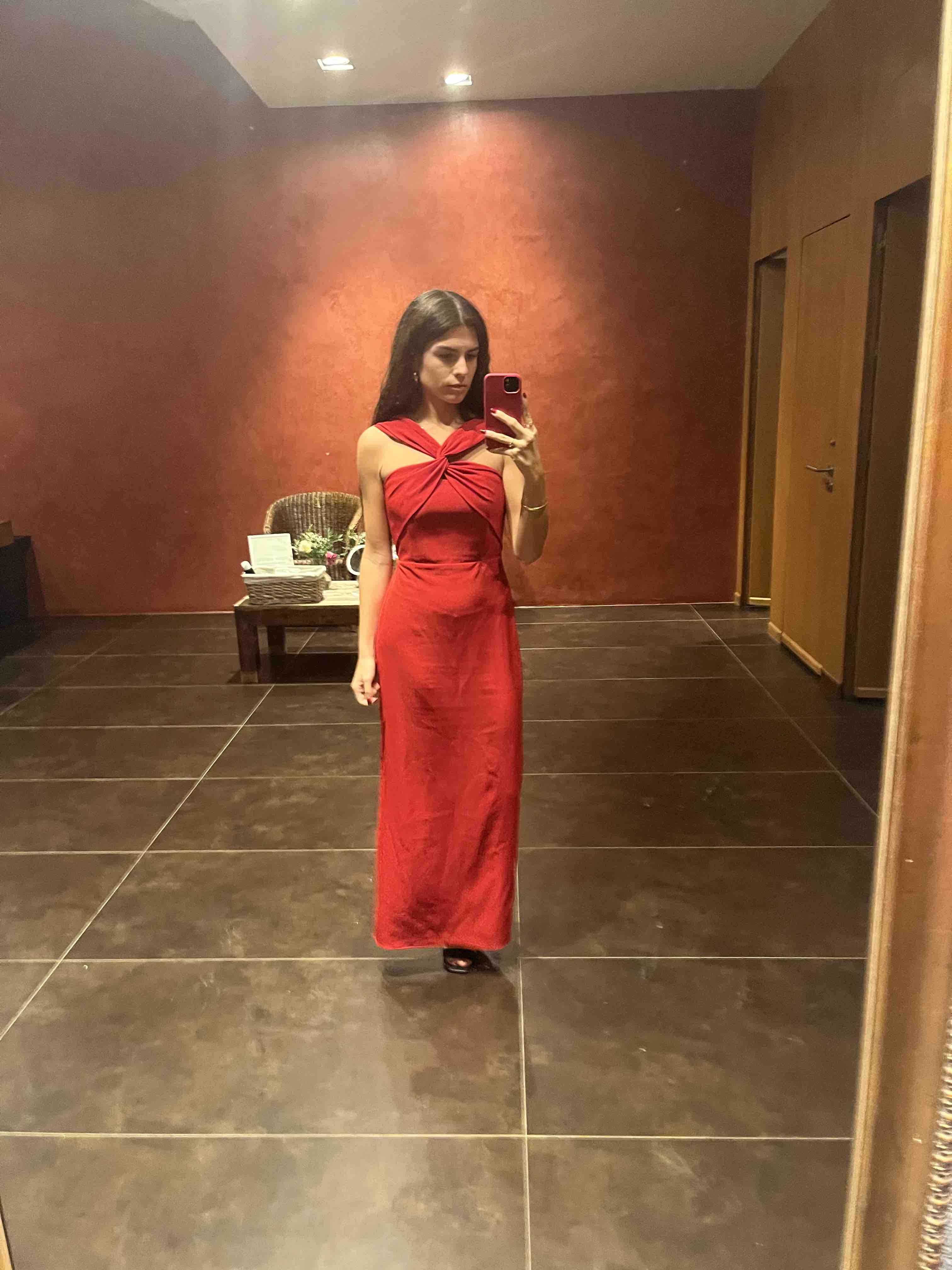 Alquiler Vestido Rojo Bimani | Jointy