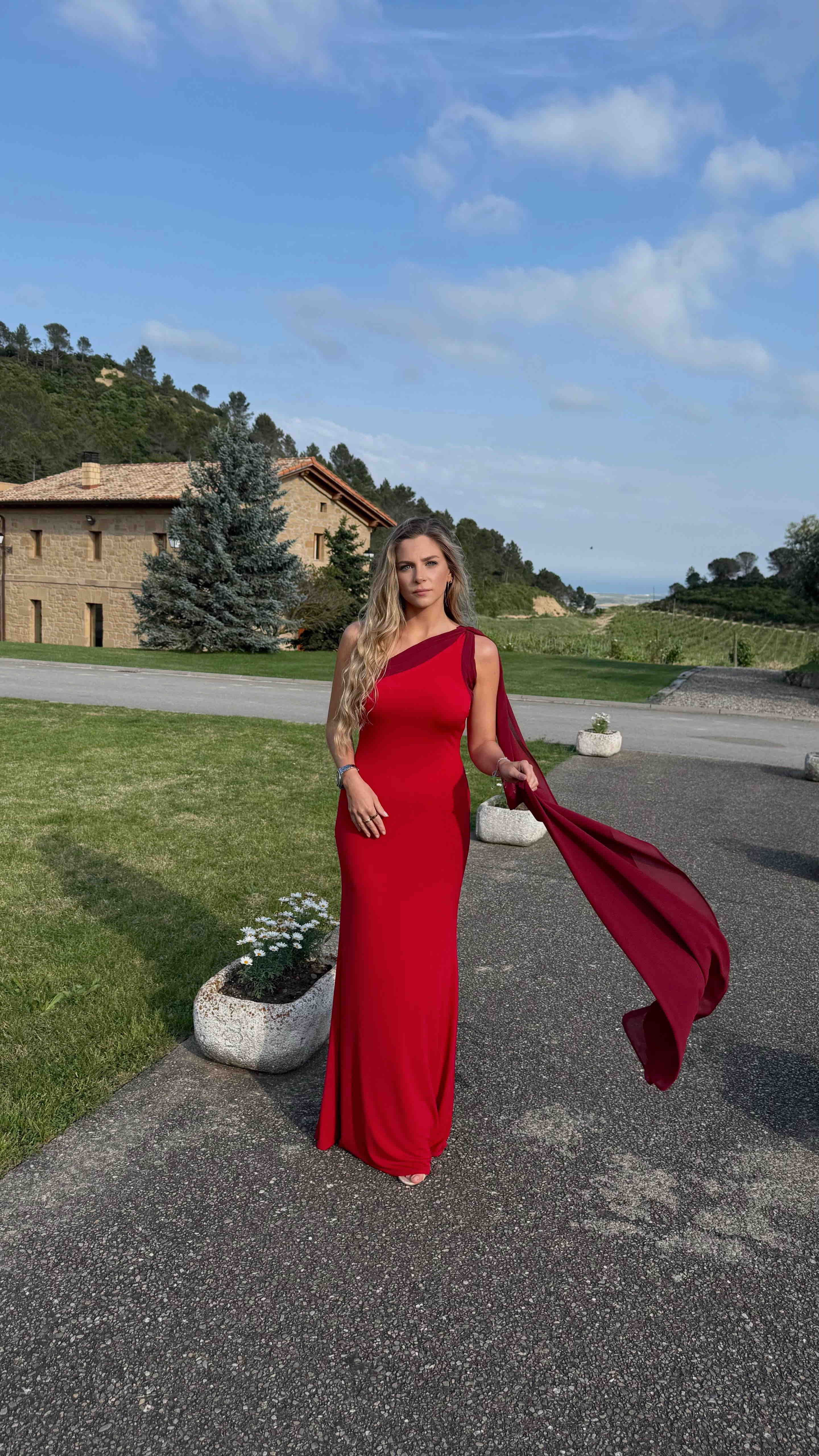 Alquiler Vestido de evento largo | Jointy