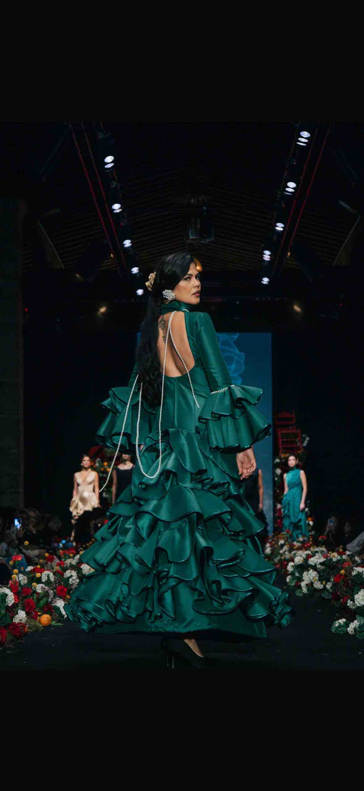 Alquiler Traje de flamenca | Jointy