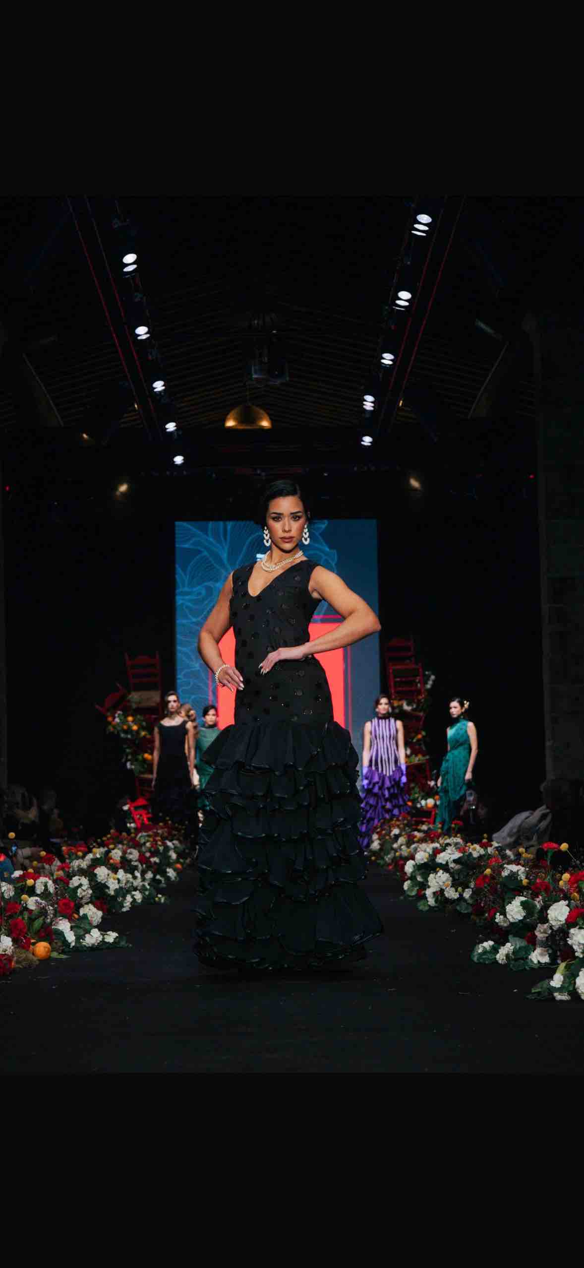 Alquiler Traje de flamenca negro | Jointy