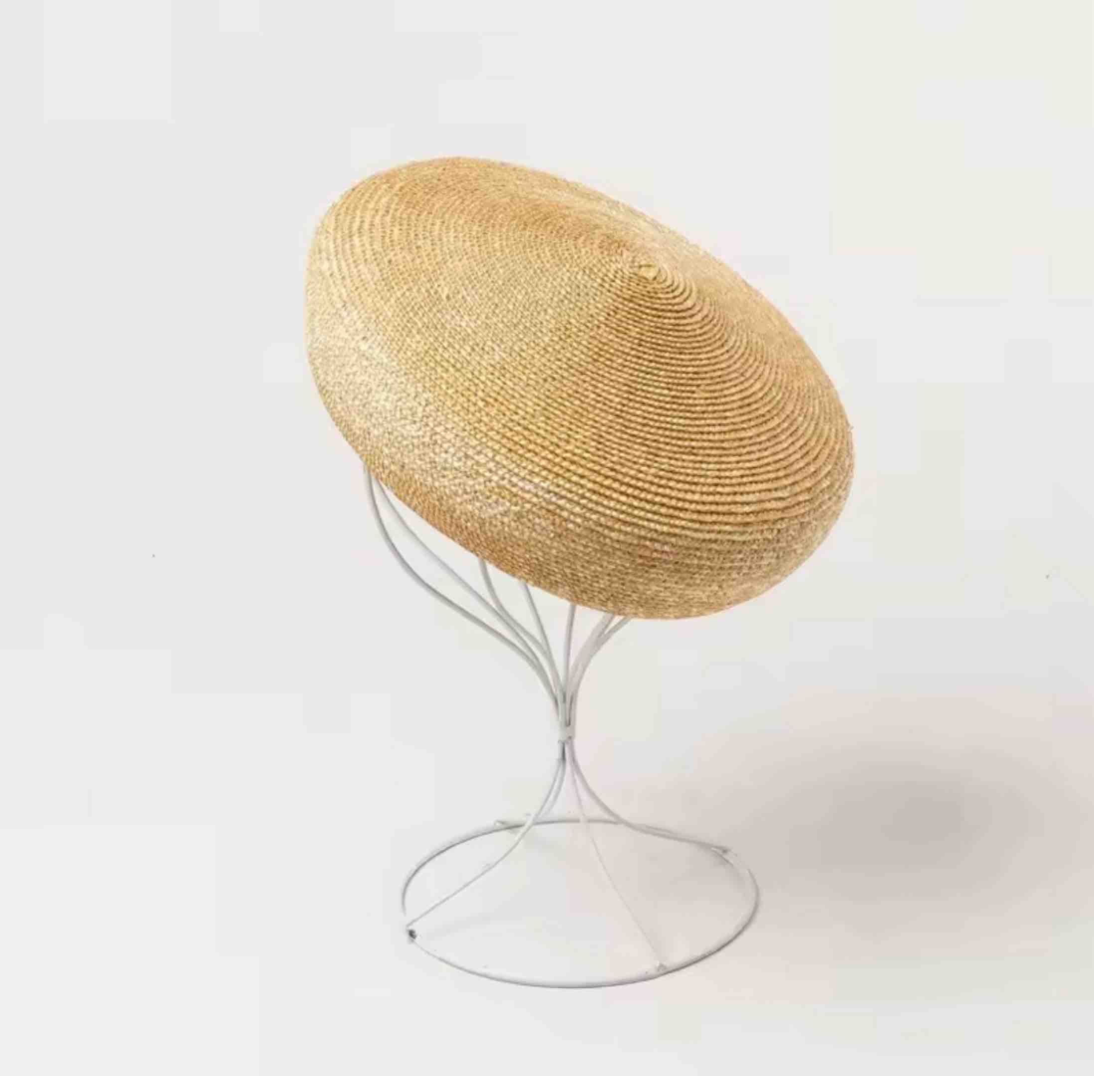 Alquiler Casquete de rafia natural | Jointy