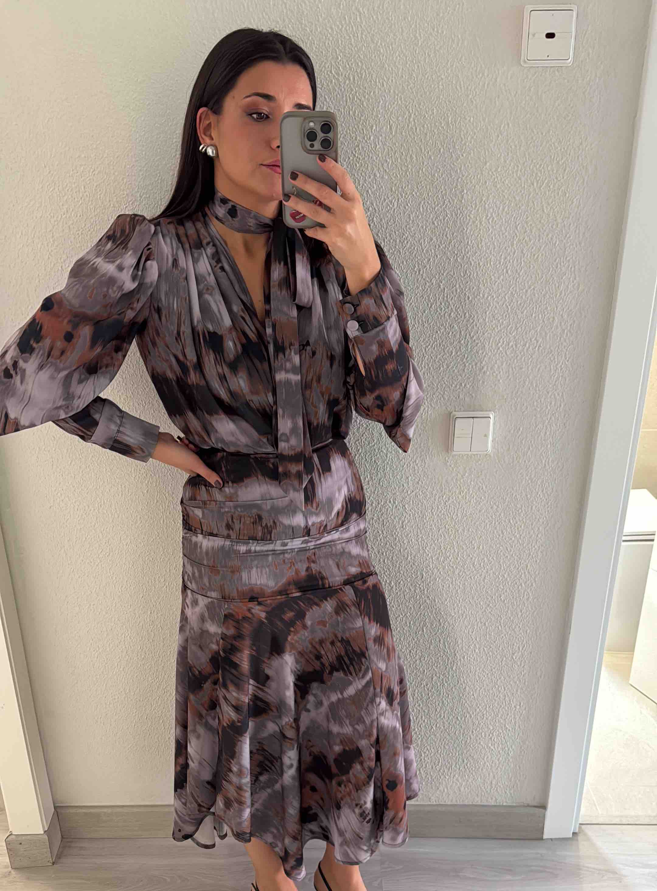 Alquiler Vestido boda Dew and corch | Jointy