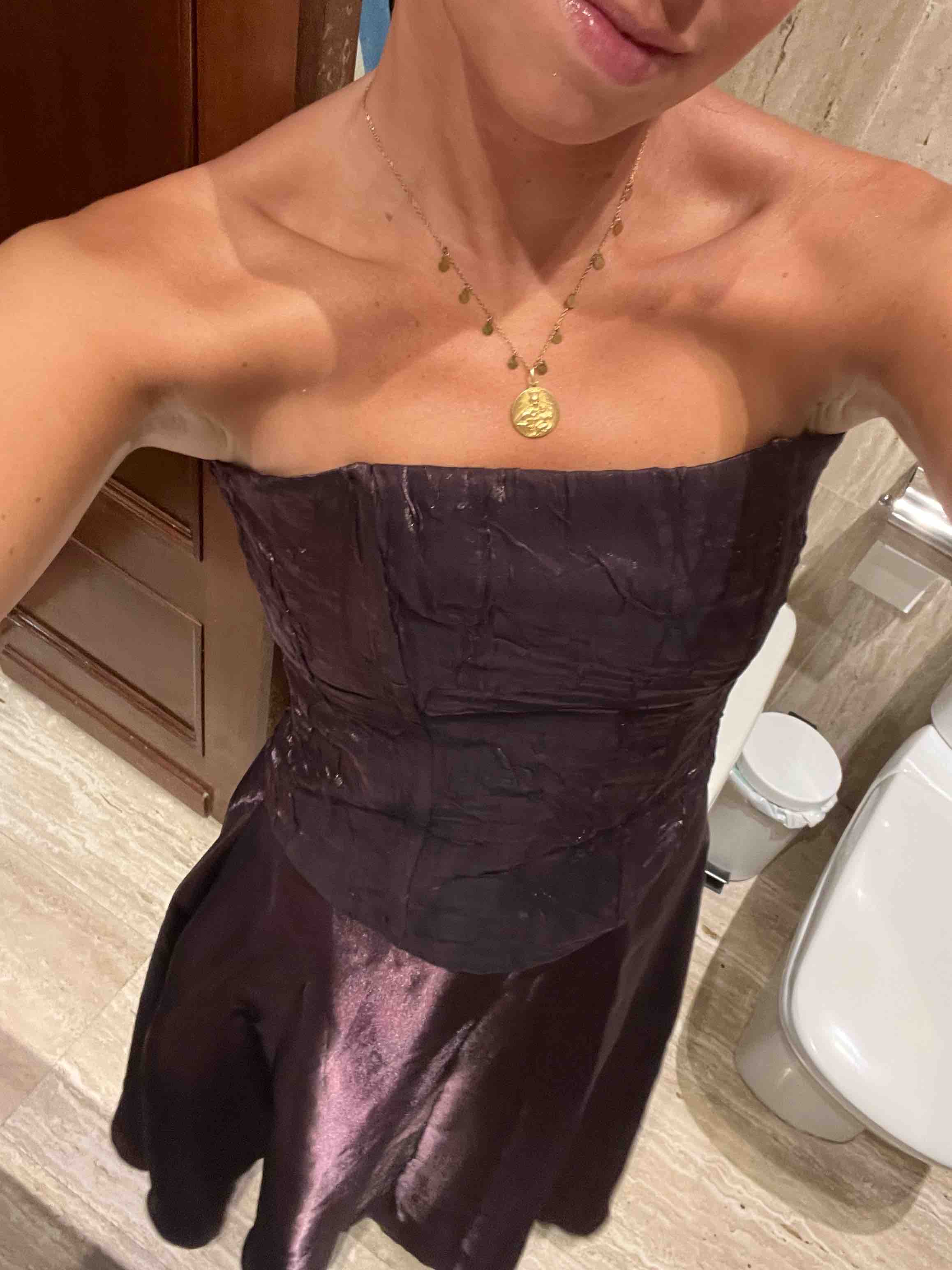 Alquiler Conjunto top y falda invitada | Jointy