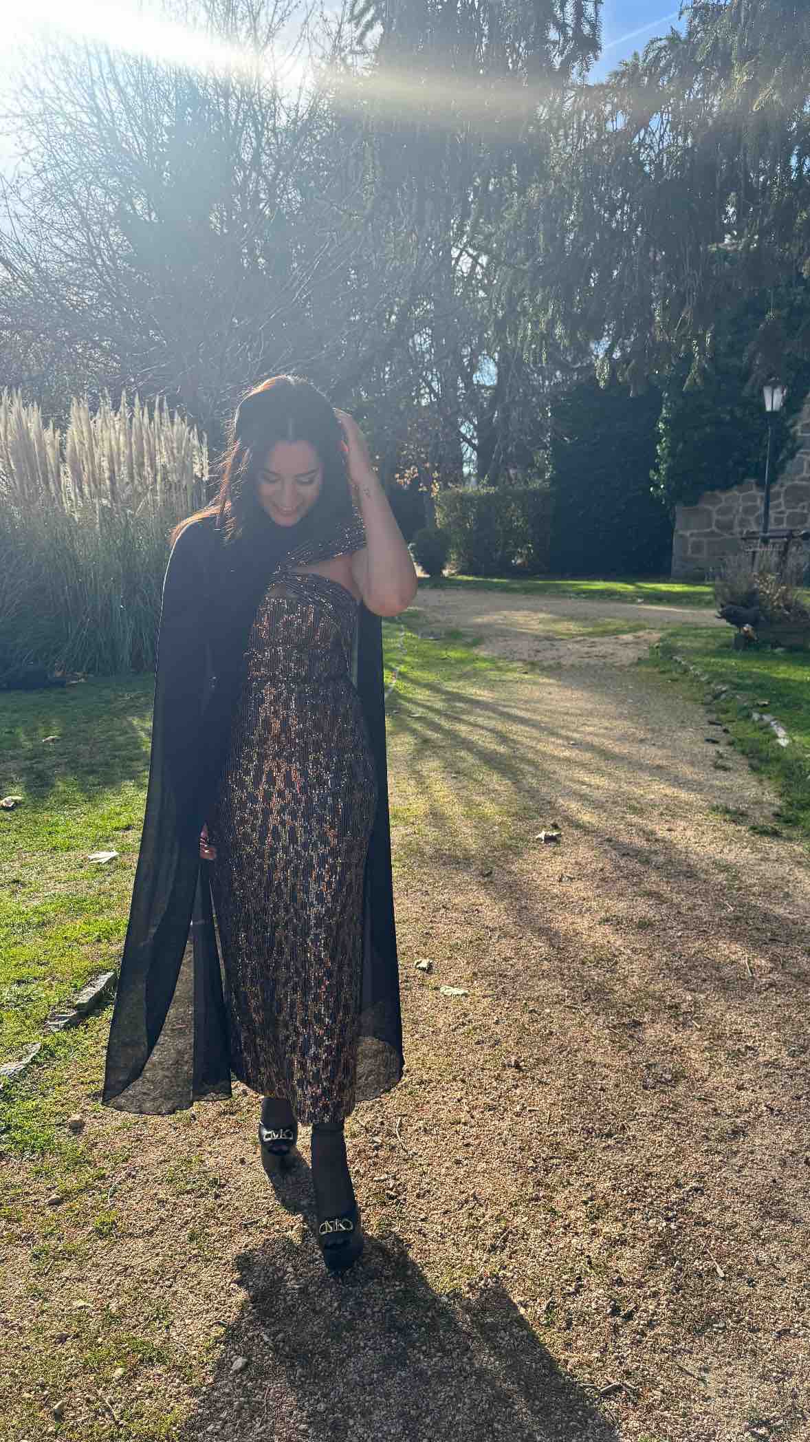 Alquiler Capa negra | Jointy