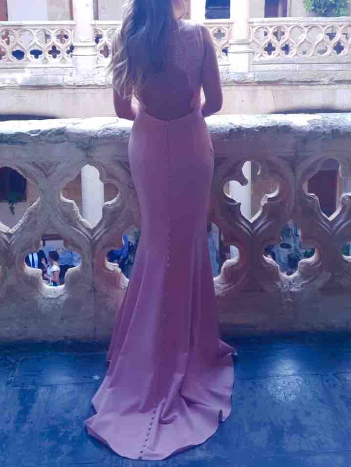 Alquiler Vestido sirena con cola | Jointy