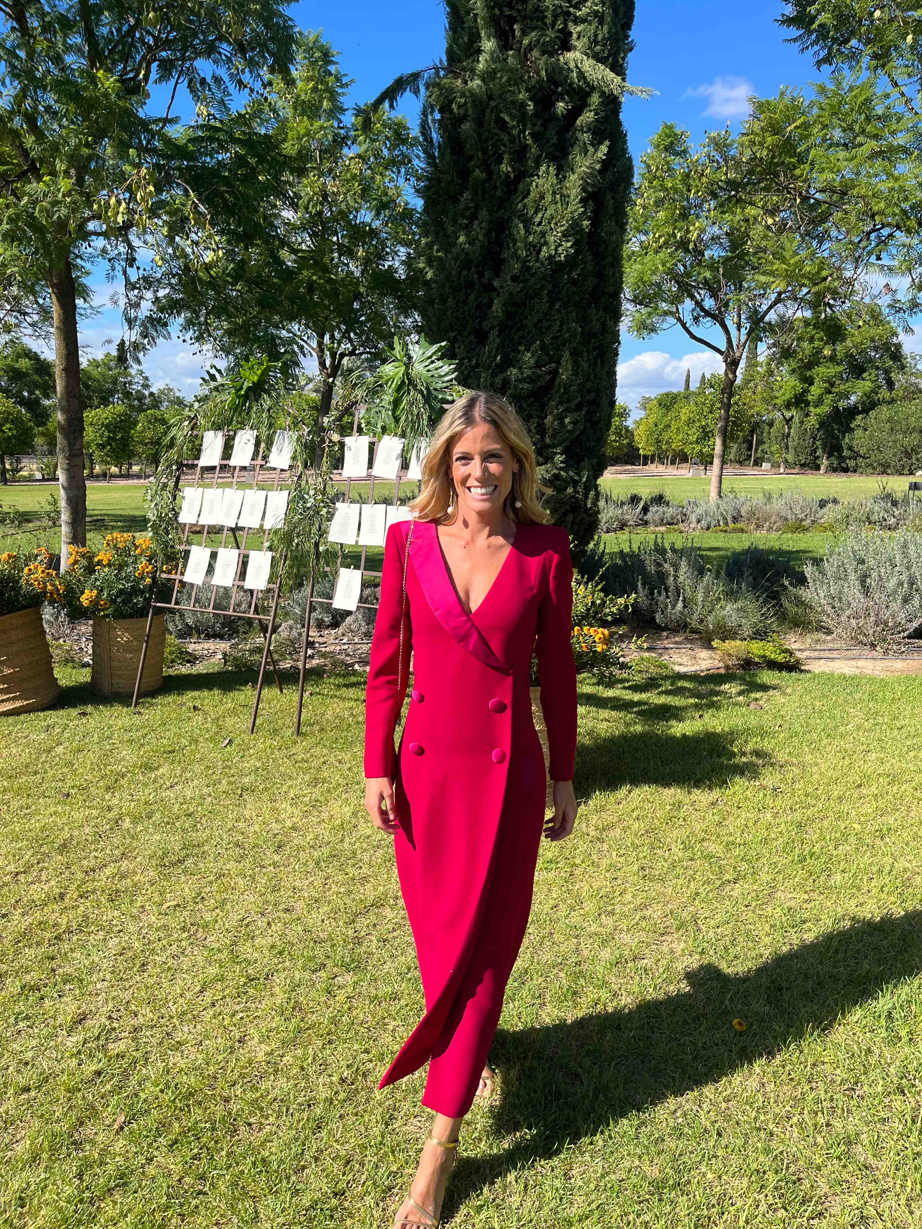 Alquiler Vestido VICTORIA | Jointy